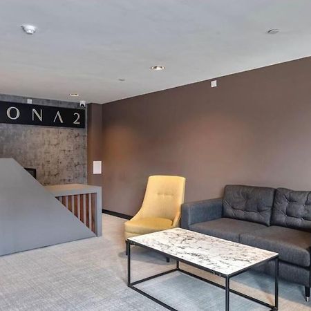 Appartamento Deluxe 2 Bed York Flat With Gym Sleeps 6 Esterno foto