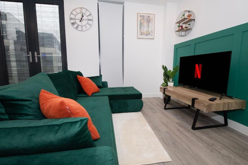 Appartamento Deluxe 2 Bed York Flat With Gym Sleeps 6 Esterno foto