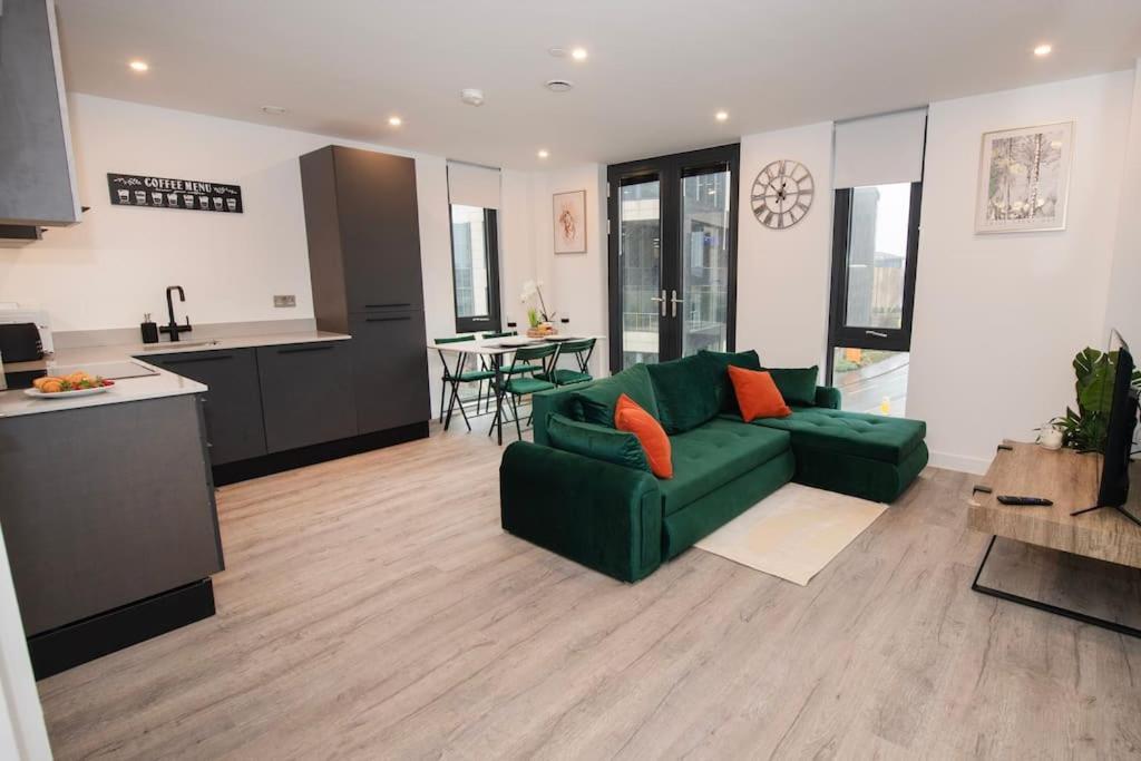 Appartamento Deluxe 2 Bed York Flat With Gym Sleeps 6 Esterno foto